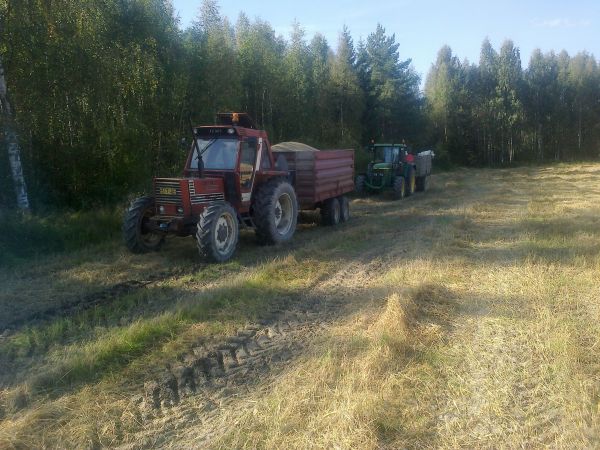 Viljan ajoa
Fiat 780 dt & JD 6610 SE
