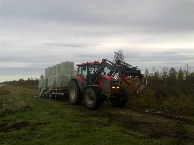 Pallojen haussa viime syksynä
M120
Avainsanat: Valtra