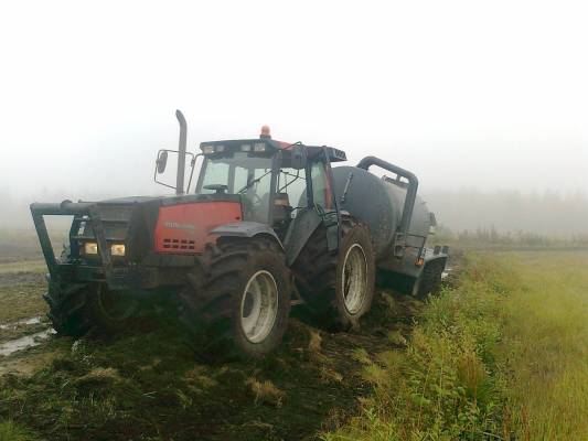 Njuu se meni ehkä vähän liian reunasta
