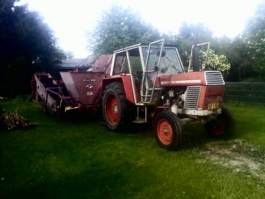 zetor 8011
jukon perunan nostokone
Avainsanat: zetor 8011