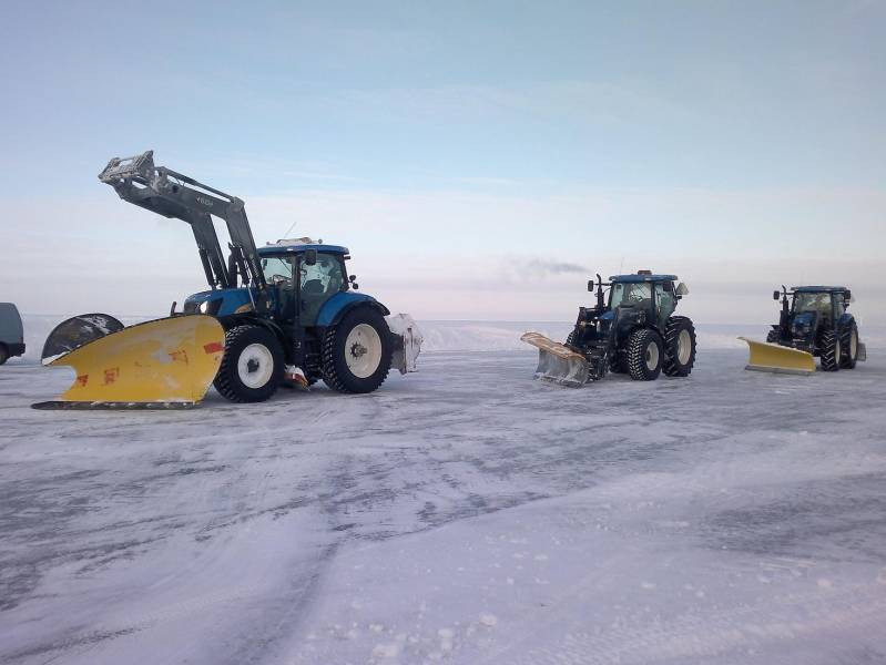 t7030. 2xt6040
näillä pukattiin maailmanennätys rata merelle.
