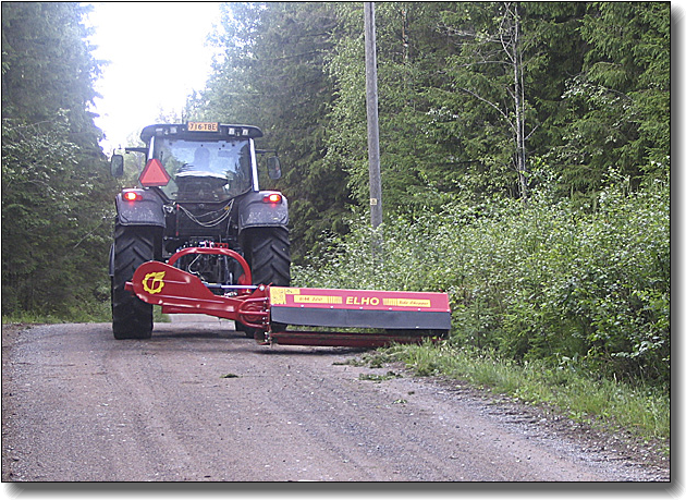 Valtra T131 ja Elho VM 200
