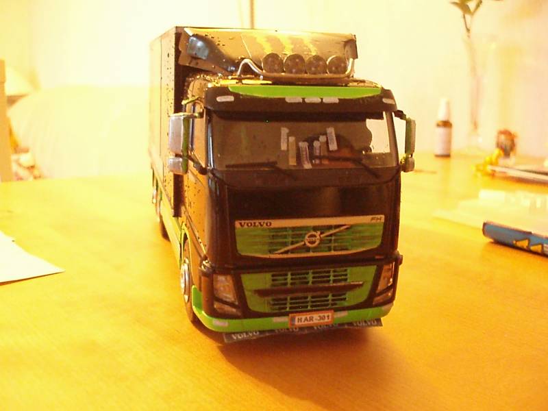 Monster Energy Volvo
Avainsanat: Monster Volvo