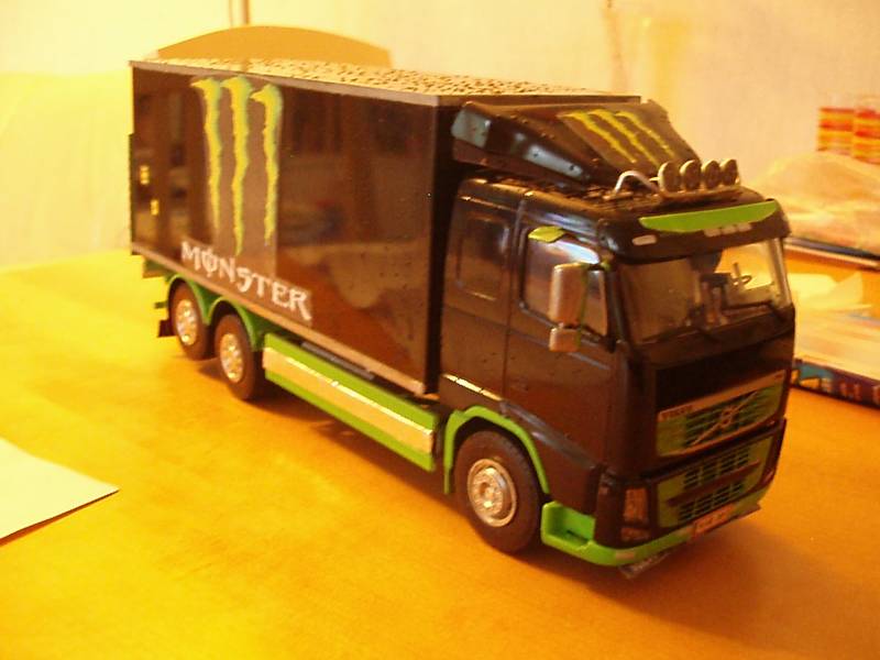 Monster Energy Volvo
Avainsanat: Monster Volvo