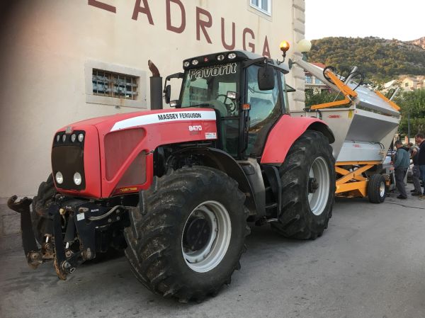 Kroatiassa
Kroatiassa Massikka tuli vastaan
Avainsanat: massey ferguson 8470