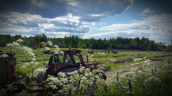 Joskus vuonna 2016
Oi niitä aikoja pellolla vielä.
Avainsanat: fiat urkki 110-90 turbo