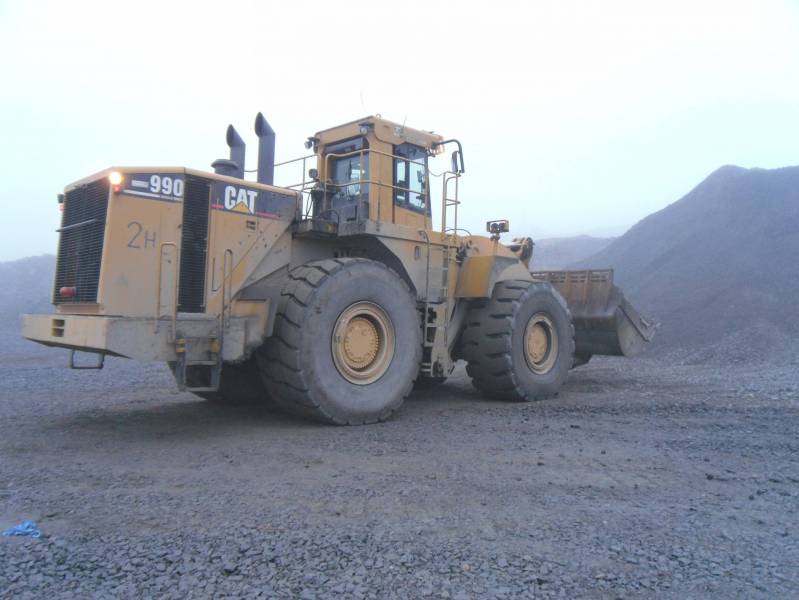 Cat 990
