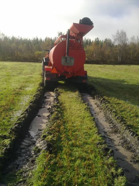 ku ei liiku niin ei liiku
työharjottelu paikan 8150
Avainsanat: valtra valmet 8150