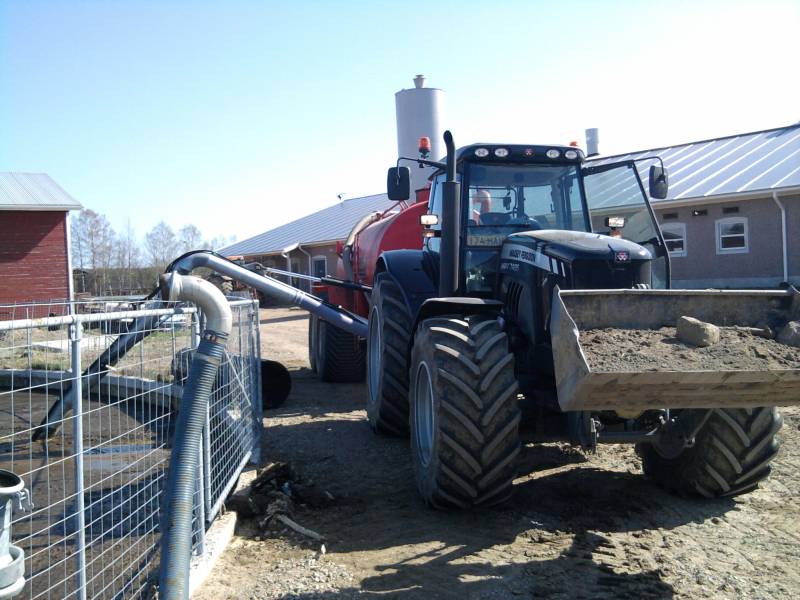 lietteen ajo
massikka ja livakka
Avainsanat: mf massey ferguson livakka