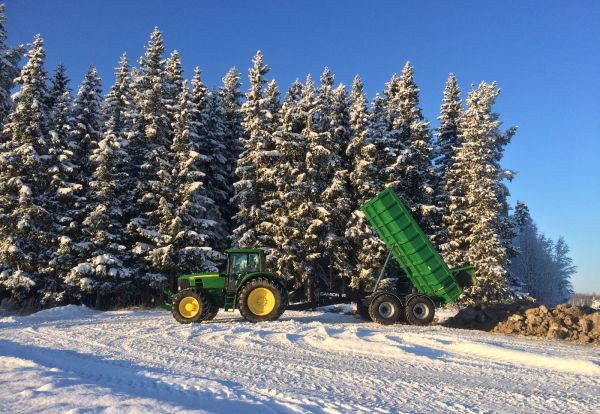 Talvista maansiirtoa
Avainsanat: talvista maansiirtoa 6630 camion