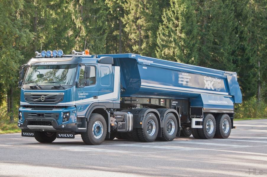 Volvo FMX 500 + sorapuolikas
Kuljetus OY Laakso
Avainsanat: Volvo FMX