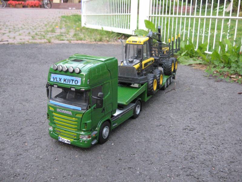 Scania R620 VLX KIITO
jännä viher piiperö :D
