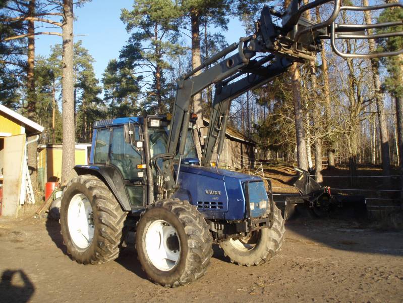 Valmet 6800
Syksy 2011 Valmet huolosta.
