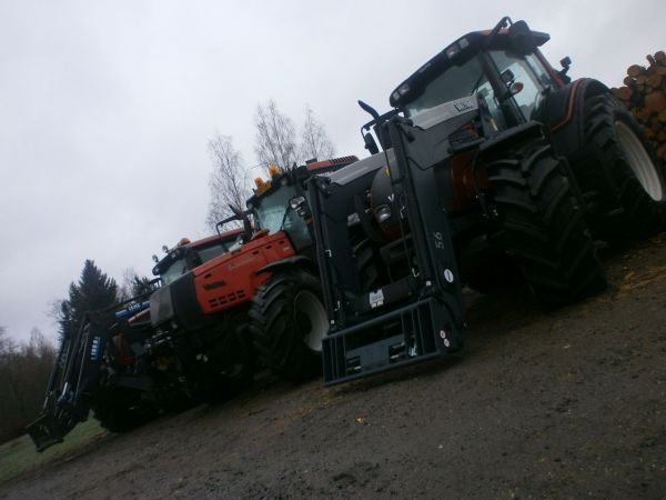 ex.n141,8950 ja uus n141
Avainsanat: valtra