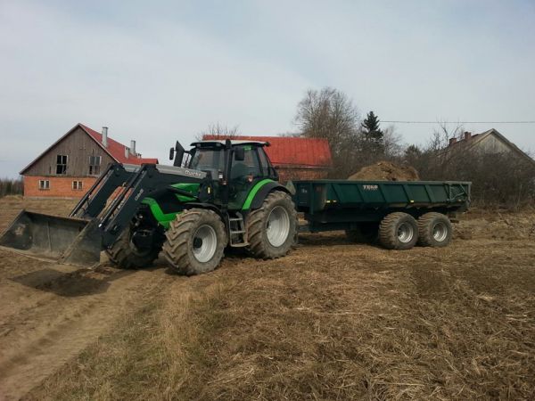 Deutz Fahr Agrotron M620 Profiline ja Teko Trailers 16 tn
Keväällä hiekkaa ajelin ja vajailla kuormilla kun piti samalla koneella tehdä kuormat millä ajoin. 
