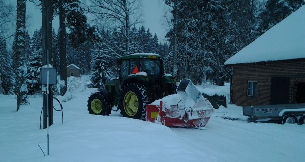 John Deere 6800 ja Esko 312
jontikka ja esko
