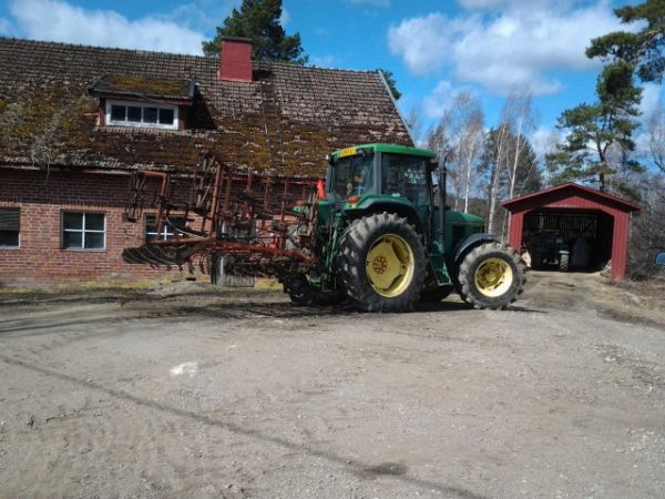 John Deere 6800 ja äes
jd ja äes.
