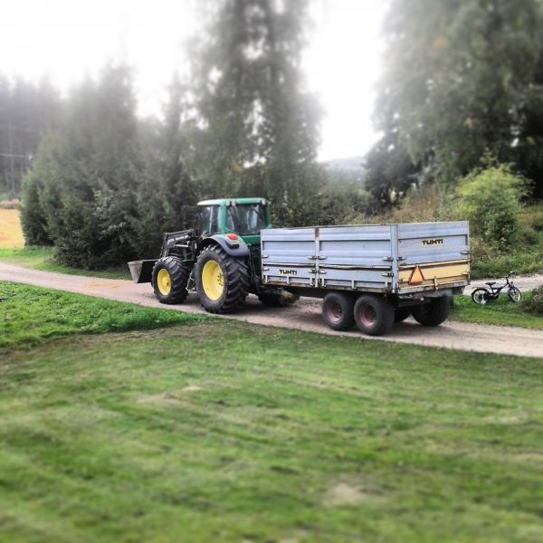 John Deere 6930
Jd
