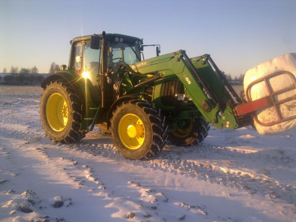 John deere 6530
koulun jontikalla,paalin haku reissulla
Avainsanat: Jorma 6530