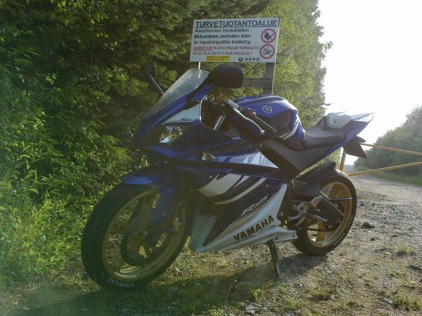 Yamaha YZF-R125
Yzäri vm. '10 Laser tehoputkistolla
Avainsanat: Yamaha YZF-R 125