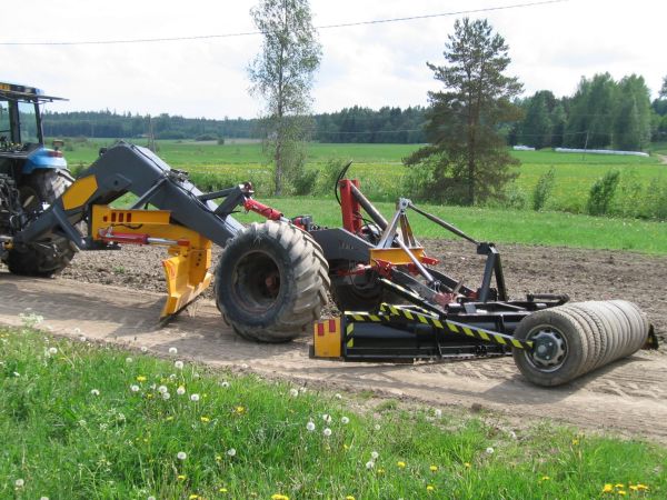 Routivantien kunnostukseen.
Tämäkin projekti on melkein saavuttanut lopullisen olemuksensa.Pientä säätöö ja loppusilausta vaille valmis.
