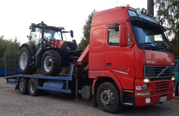 Vauhti Aalto Volvo FH420
Vauhti Aallon kanttilamppu Volvo
Avainsanat: Volvo 420 kuorma-auto iitti case ih caseih 135