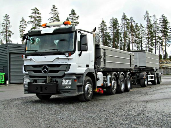 Mercedes-Benz Actros 2546
Kasetti- ja tienhoitovarustus
Avainsanat: Mercedes Actros