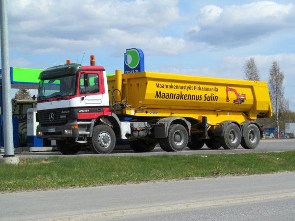 Mercedes-Benz Actros 2031
  Maanrakennus Sulin Oy
       Tampere
Avainsanat: Mercedes-Benz Sulin