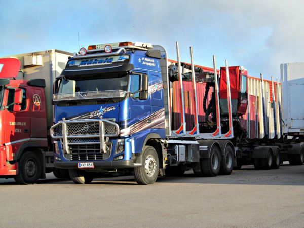 Volvo FH16 BlueStar
P Mäkelä Juupajoki
Avainsanat: Volvo