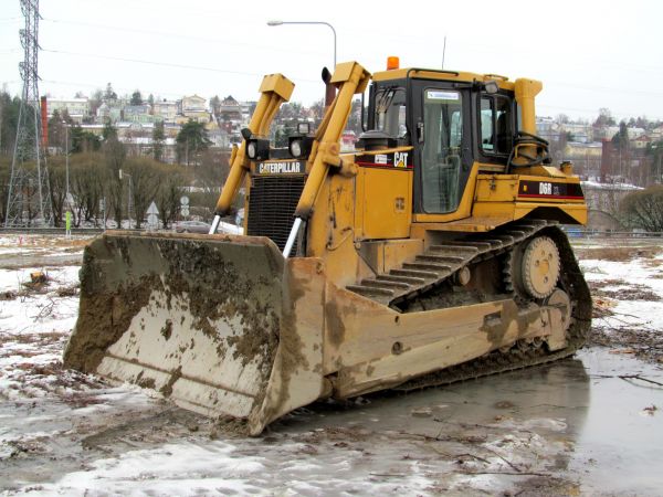 Caterpillar D6R XL
Louhintahiekka Oy:n pillari Rantaväylän tunnelityömaalla Santalahdessa.
Avainsanat: Caterpillar Rantaväylä Tunnelityömaa Santalahti Tampere