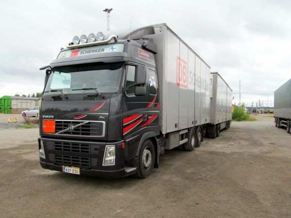 DB SCHENKER
Volvo FH 480 euro4
  Kuljetus Hautala
       Vehmaa
Avainsanat: Volvo DBShenker