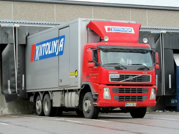 Volvo FM9
Jarkko Haapamäki
      Lempäälä
Avainsanat: Volvo Kiitolinja