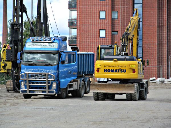 Työmaapalaveri
Hervannan Kaivin Oy
Avainsanat: Volvo Komatsu Ratina