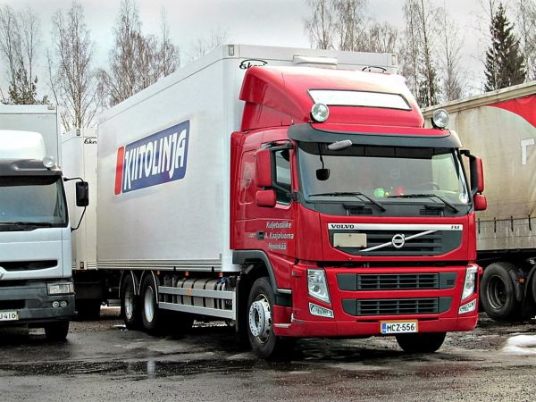 Volvo FM  420
Kuljetusliike A Kaajaluoma
          Hyvinkää
Avainsanat: Volvo Kaajaluoma Kiitolinja