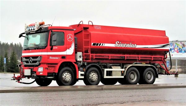 Mercedes-Benz Actros
Sivenius pesupuuhissa
Avainsanat: Mercedes-Benz Sivenius