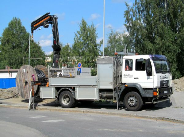 Man LE 14.220
Kaapelinlaskua
Avainsanat: Man