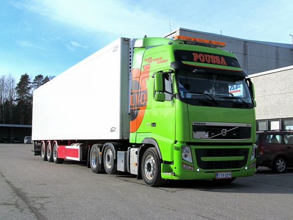 Volvo FH 480
Kuljetus Tommi Poussa Ky Kangasala
Avainsanat: Volvo Poussa