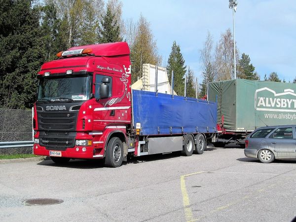 Scania R500
Hoijar & Paro Trans Ab
          Helsingby
Avainsanat: Scania Hoijar Paro