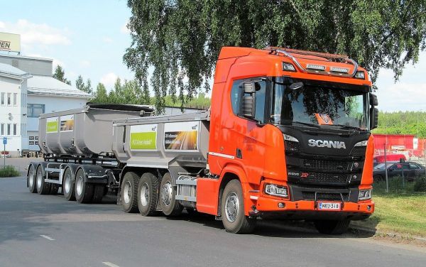 Scania R500 XT
Menninkäiset Oy
     Nokia
Avainsanat: Scania Menninkäiset