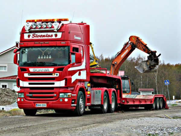 Scania R580
Sivenius tuomassa konetta
Avainsanat: Scania Sivenius