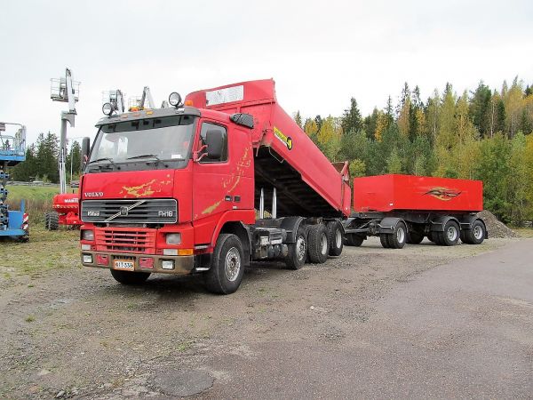 Volvo FH 16
8x2 Vetoauto Tunturin lisäakselilla
Avainsanat: Volvo VTA