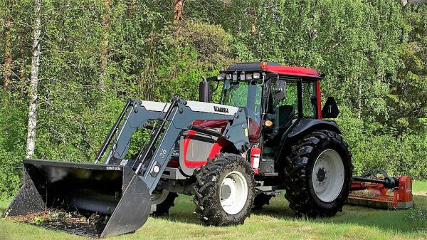 Valtra A93
Avainsanat: Valtra