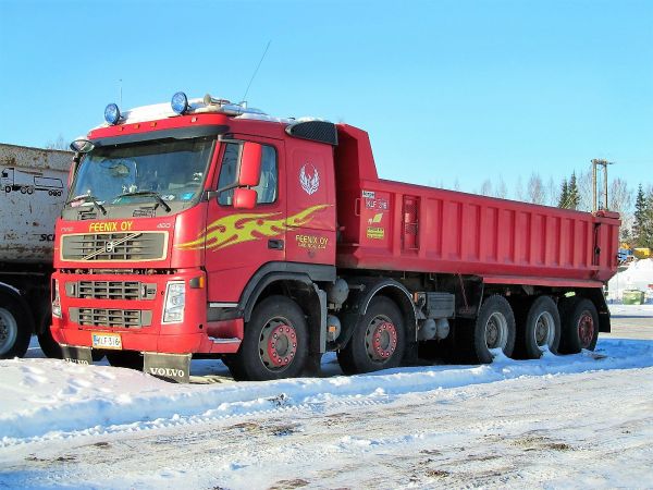 Volvo FM12 460
Feenix Oy:n 5-akselinen maansiirtäjä
Avainsanat: Volvo Feenix