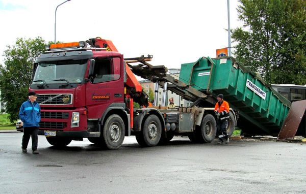 Volvo FM
Romulavaa noutamassa
Avainsanat: Volvo