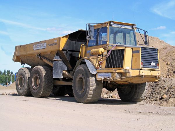 Volvo A25
Maanrakennus Sulin
Avainsanat: Volvo Sulin