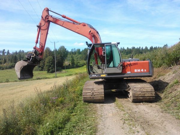 O&K 16t
Tien levennystä
Avainsanat: O&K telakaivuri kesä