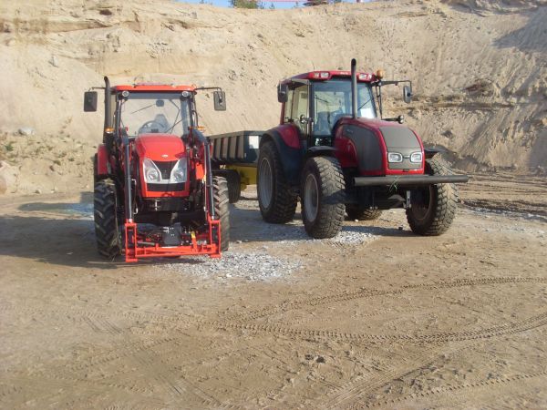 Karjala pullingista 2014
Zetor major 80, V T130
Avainsanat: zetor major Valtra t130