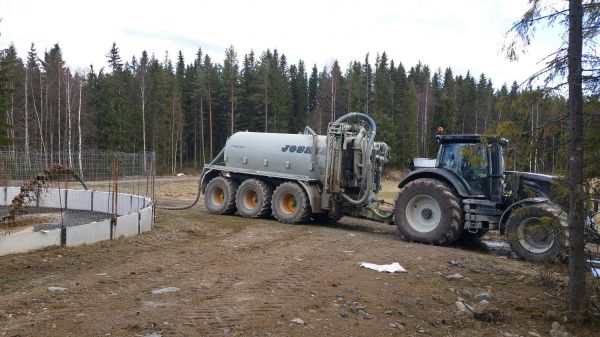 siirtoo
Avainsanat: ässä joskin