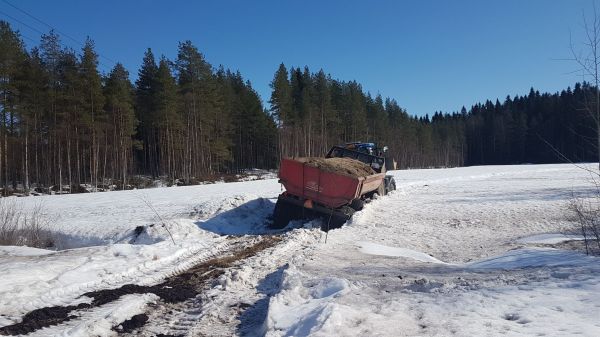 ei ollu routaa enää
Avainsanat: hyväkone nh new holland