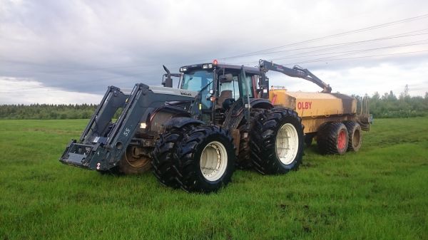 Valtra N141
Avainsanat: valtra olby multain